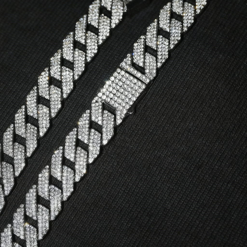 Iced Cuban Link Chain with Spinning Angel Medallion – 15mm Heavy Shine Pendant Necklace