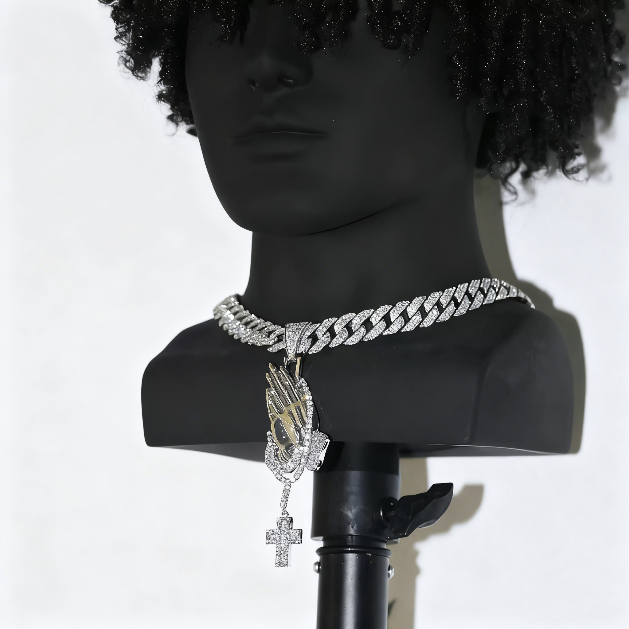Iced Prayer Hands Cross Pendant – Hip-Hop Cuban Link Necklace