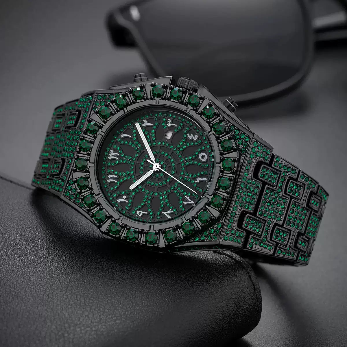 Full Diamond / European & American Hip-Hop / Starry Sky / Wristwatch / Fashion Trendy / Waterproof / Green Diamond Watch