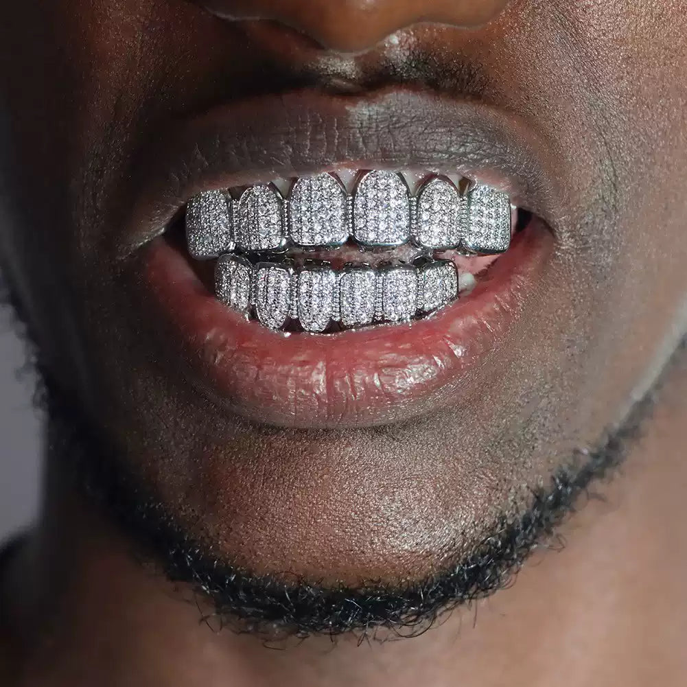 Iced Gold & Silver Grillz Set – 18K Plated Hip-Hop Tooth Caps with Box